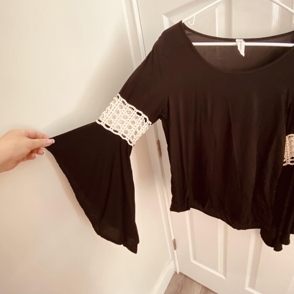 The Impeccable Pig Shirt Womens Medium Bell Sleeve Crochet Lace Boho whimsigoth